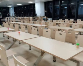 不鏽（xiù）鋼餐桌椅HW-K010