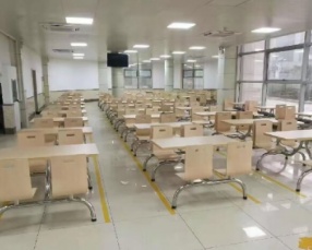 不鏽鋼餐（cān）桌椅HW-K013