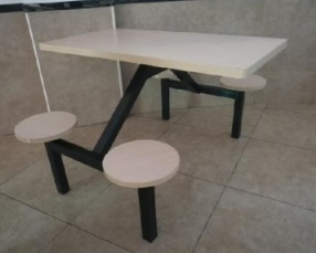 不鏽鋼（gāng）餐桌椅HW-K017